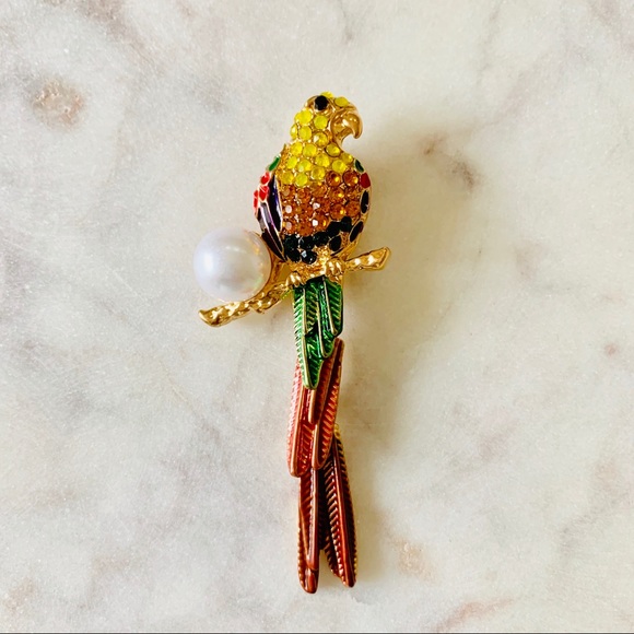 Sparkle Tropical Parrot Pearl Pin Brooch Bling - Picture 2 of 6